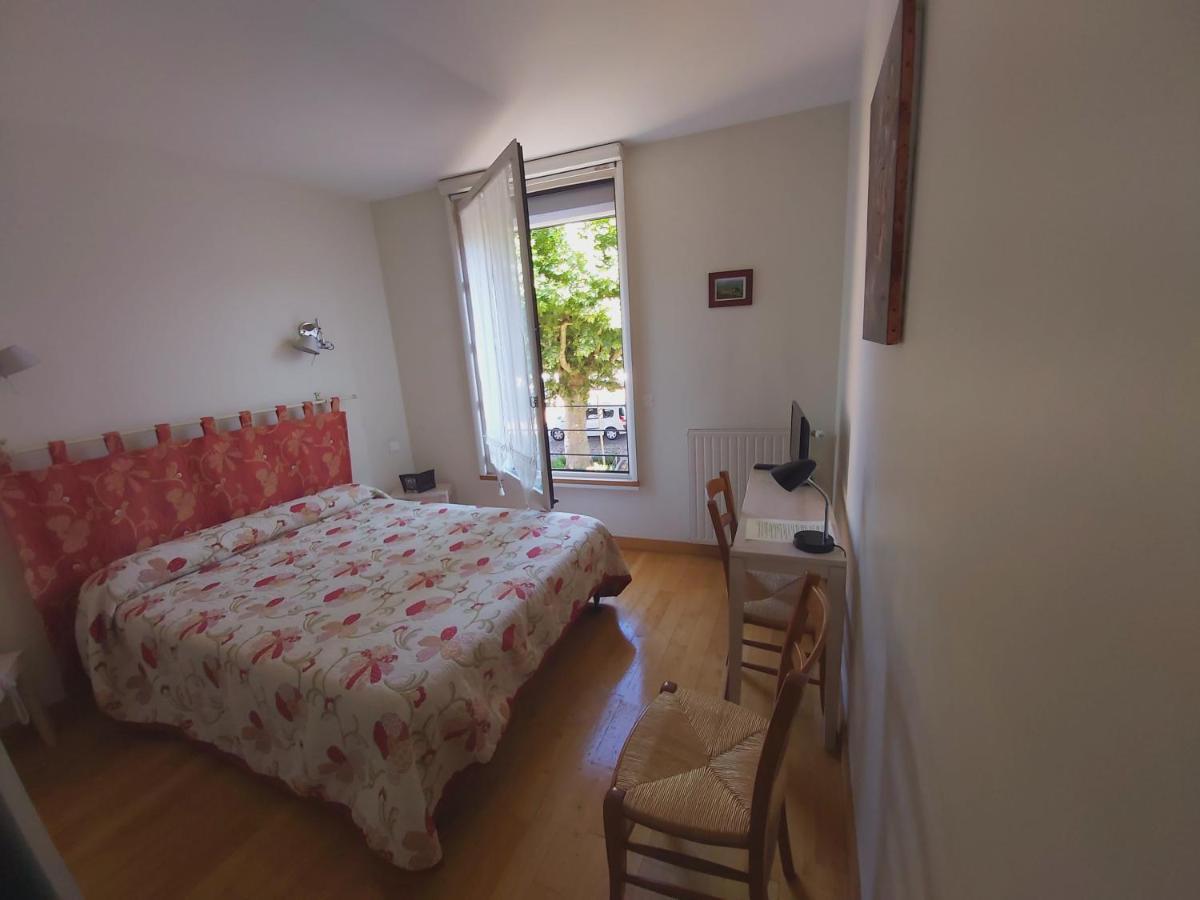 Le Relais De La Tour Hotell Capdenac-Gare Eksteriør bilde