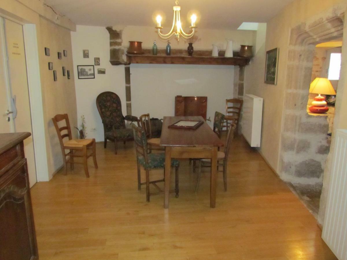 Le Relais De La Tour Hotell Capdenac-Gare Eksteriør bilde